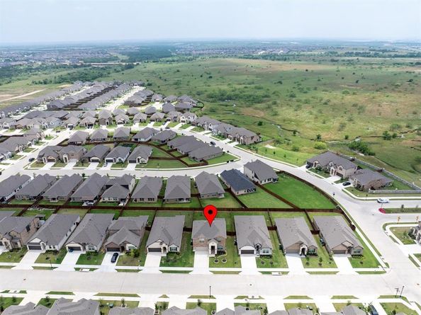 2013  Windsor Drive , Argyle Texas 76226