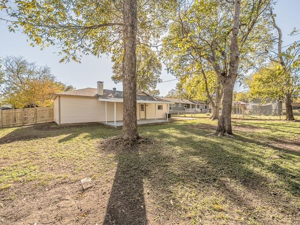 4821  Jerri Lane , Haltom City Texas 76117