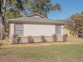 4821  Jerri Lane , Haltom City Texas 76117