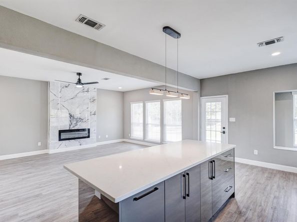 6005  Brandy Wood Trail , Arlington Texas 76018