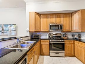 1500  Pecos Street  7, Dallas Texas 75204