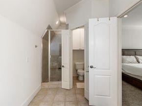 1500  Pecos Street  7, Dallas Texas 75204