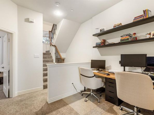 1500  Pecos Street  7, Dallas Texas 75204