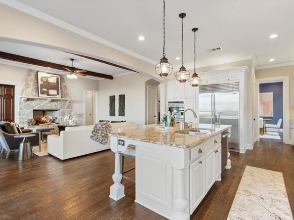 2709  King Arthur Boulevard , Lewisville Texas 75056