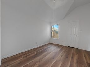 9200  Dillon Trail , Irving Texas 75063