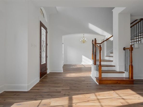 9200  Dillon Trail , Irving Texas 75063