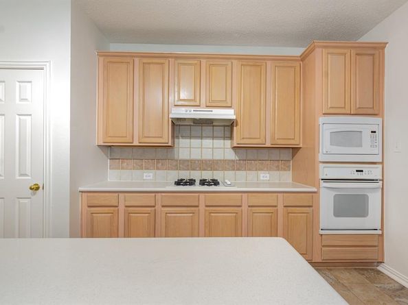 924  Idlewild Court , Highland Village Texas 75077