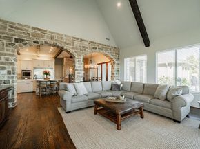 1  London Court , Heath Texas 75032