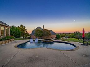 1  London Court , Heath Texas 75032