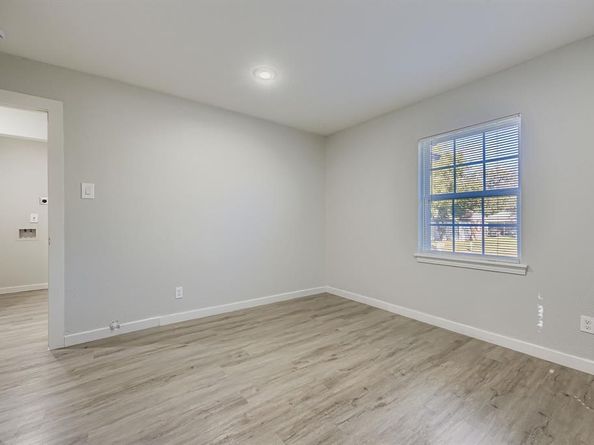 1506  Grace Street , Arlington Texas 76010