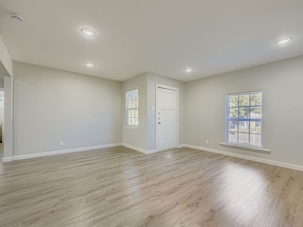 1506  Grace Street , Arlington Texas 76010