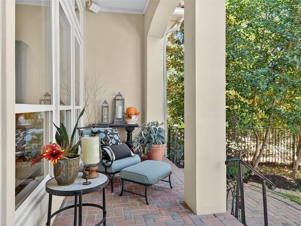 4423  Lena Lane , Irving Texas 75038