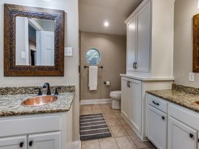 100  Hillview Court , Hurst Texas 76054