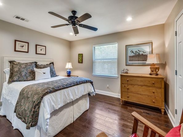 100  Hillview Court , Hurst Texas 76054