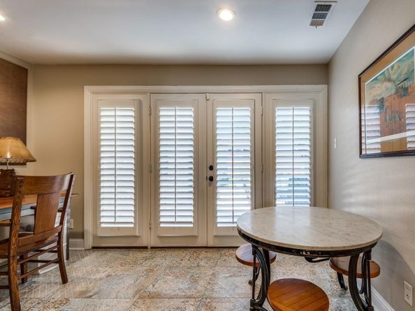 100  Hillview Court , Hurst Texas 76054