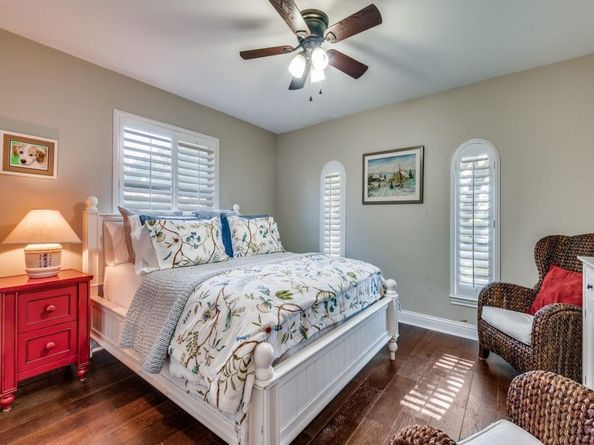 100  Hillview Court , Hurst Texas 76054