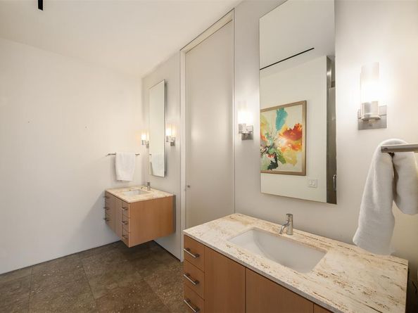 1717  Arts Plaza  2202, Dallas Texas 75201