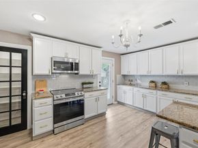 5000  Calmont Avenue , Fort Worth Texas 76107