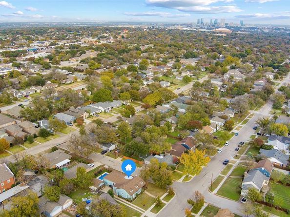 5000  Calmont Avenue , Fort Worth Texas 76107