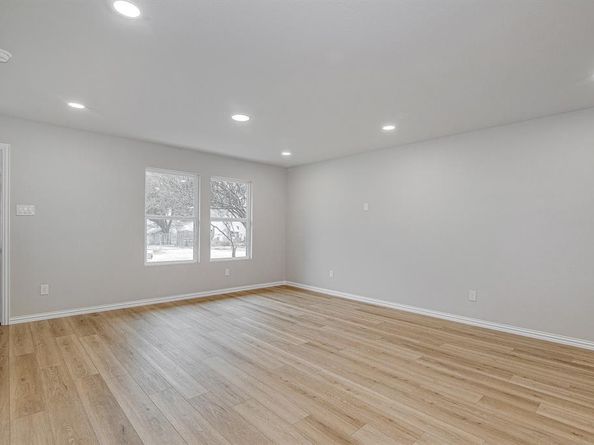 3325  Eastland Street , Fort Worth Texas 76119