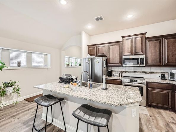 4200  Snowberry Lane , Fort Worth Texas 76036