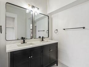 413  Horse Shoe Bend , Mesquite Texas 75149