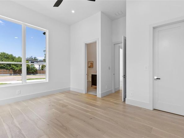 11232  Hillcrest Road , Dallas Texas 75230