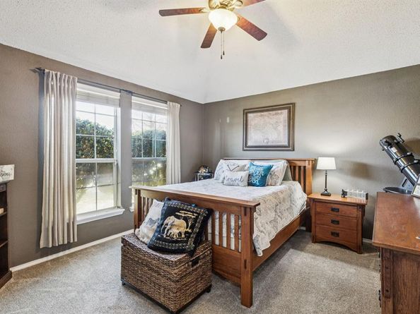 1421  Heather Ridge Drive , Lancaster Texas 75146