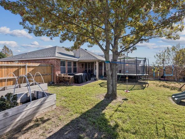 1421  Heather Ridge Drive , Lancaster Texas 75146