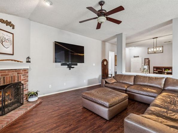 1421  Heather Ridge Drive , Lancaster Texas 75146