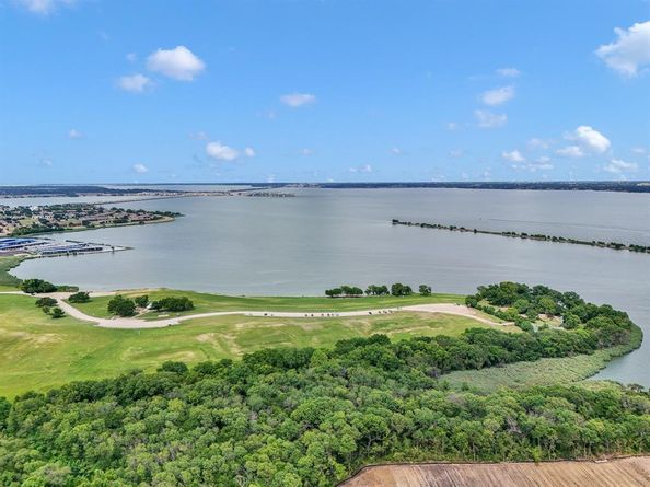 4905  Westlake Drive , Garland Texas 75043