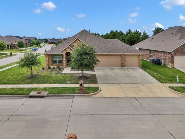 4905  Westlake Drive , Garland Texas 75043