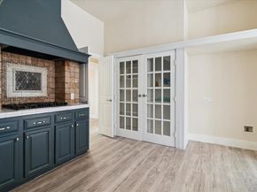 9333  Vista Circle , Irving Texas 75063