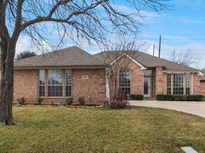 9333  Vista Circle , Irving Texas 75063
