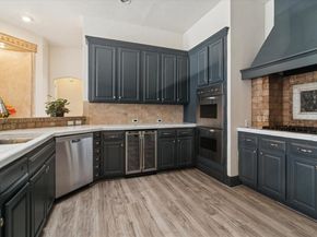 9333  Vista Circle , Irving Texas 75063