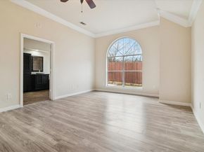 9333  Vista Circle , Irving Texas 75063