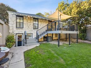 620 N Oak Cliff Boulevard , Dallas Texas 75208