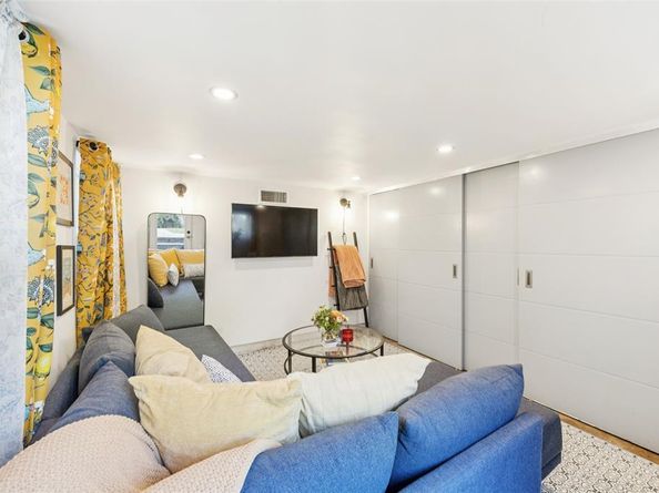 620 N Oak Cliff Boulevard , Dallas Texas 75208