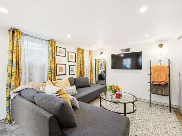 620 N Oak Cliff Boulevard , Dallas Texas 75208