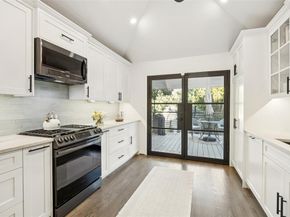 620 N Oak Cliff Boulevard , Dallas Texas 75208