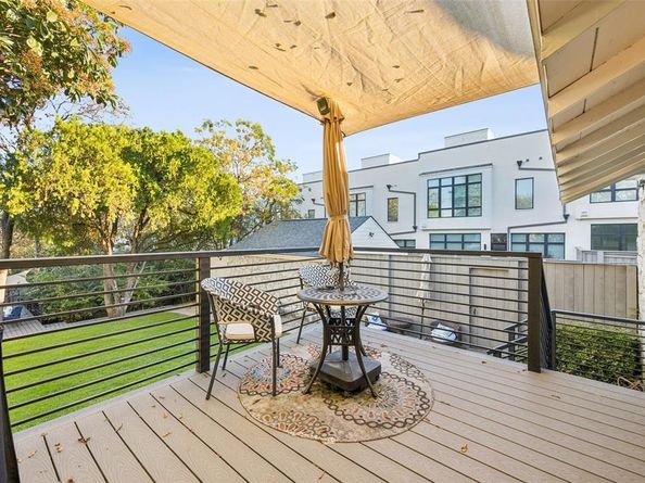 620 N Oak Cliff Boulevard , Dallas Texas 75208