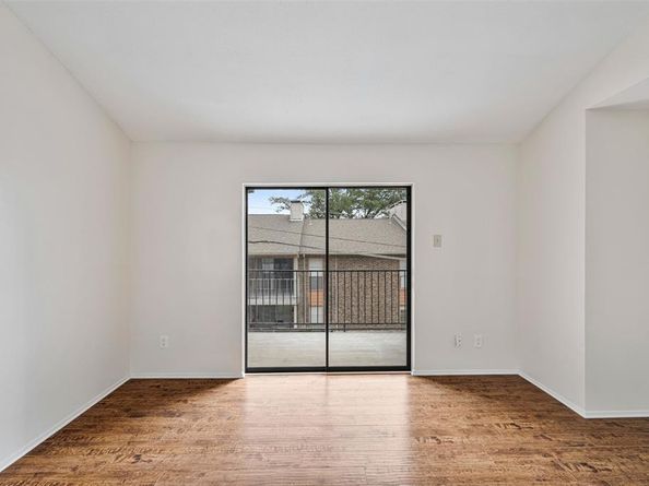 5335  Bent Tree Forest Drive  288, Dallas Texas 75248