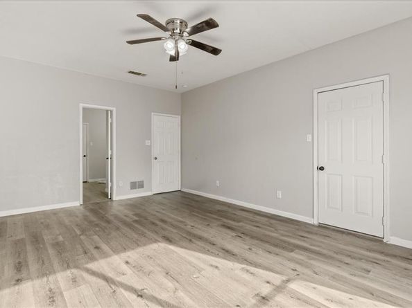 1208  Weaver Street , Cedar Hill Texas 75104