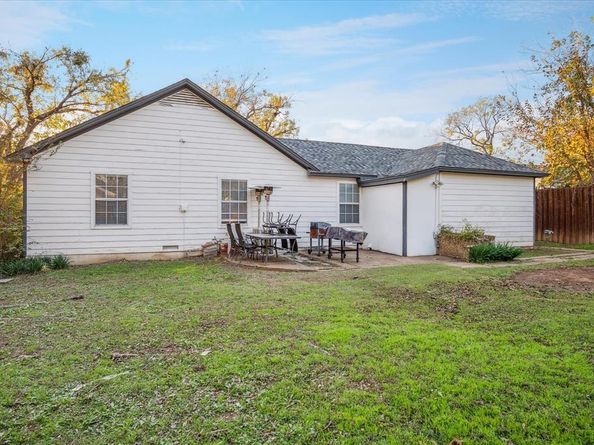 1702  Random Road , Carrollton Texas 75006