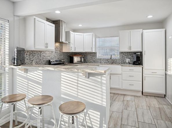 1702  Random Road , Carrollton Texas 75006