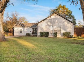 1702  Random Road , Carrollton Texas 75006