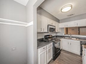 2215  Aspen Drive , Dallas Texas 75227