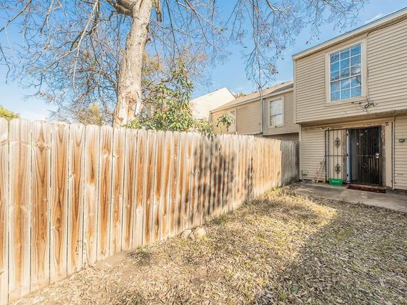 2215  Aspen Drive , Dallas Texas 75227