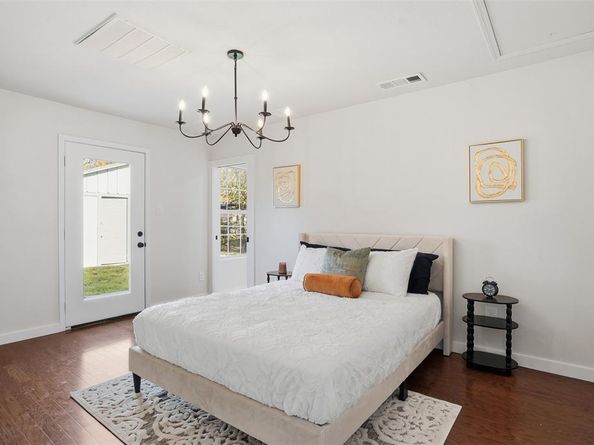 3958  Lisbon Street , Fort Worth Texas 76107