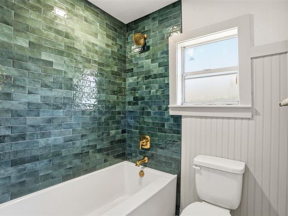 3958  Lisbon Street , Fort Worth Texas 76107